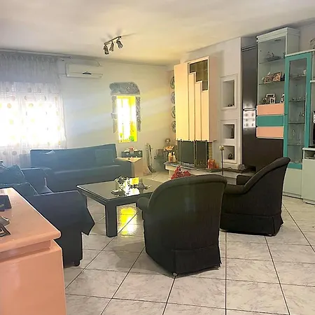 Friendly Family House